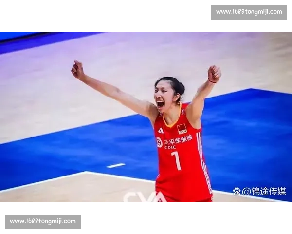 今晚女排激战正酣 中国队迎战强敌 力争延续连胜势头 打造全新辉煌